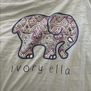 Ivory Ella Long Sleeved Front Pocket Tee
